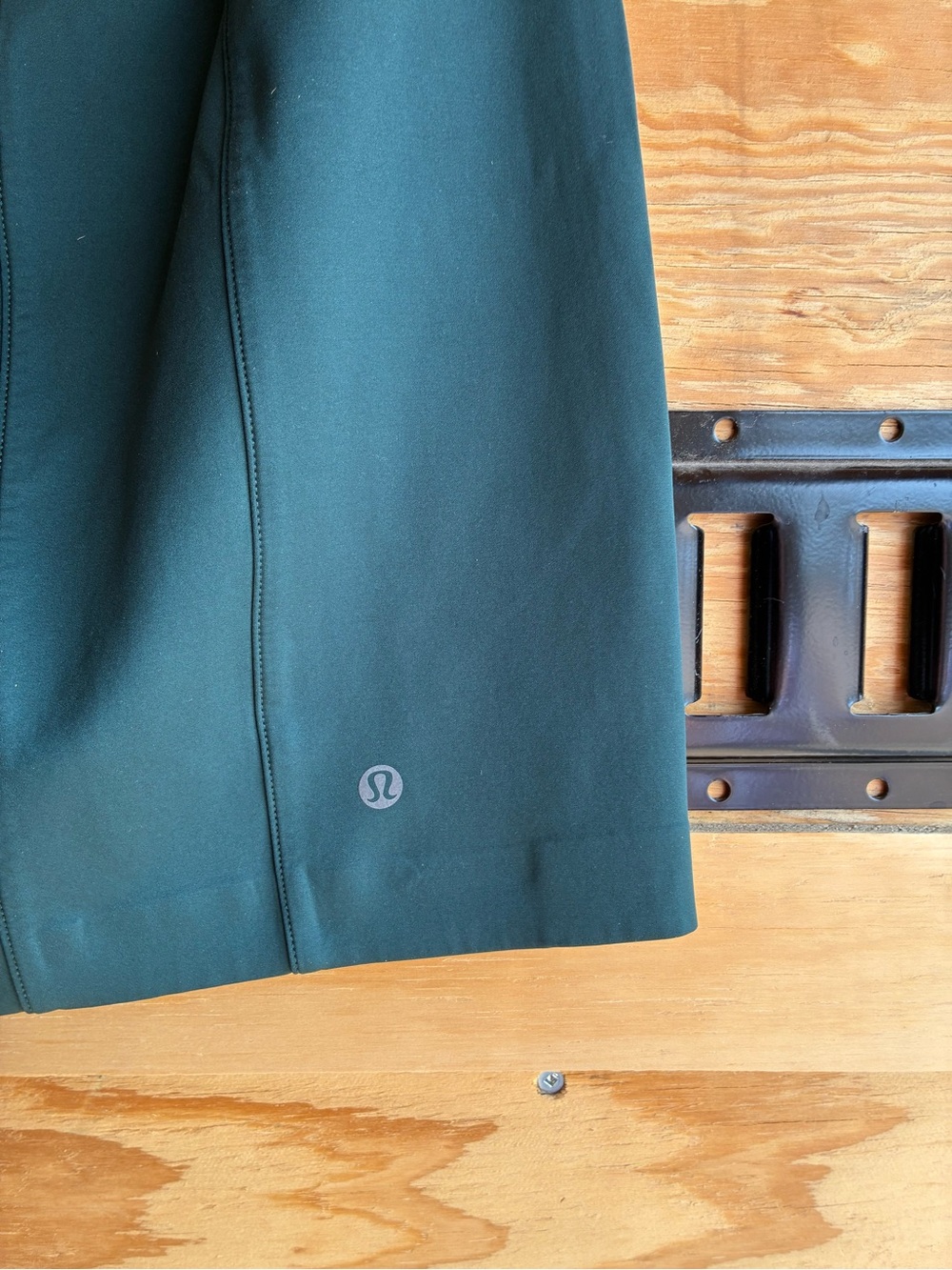 LULULEMON &go Cityfarer Skirt in Dark Fuel Forest Green Size 4 - Picture 8 of 9